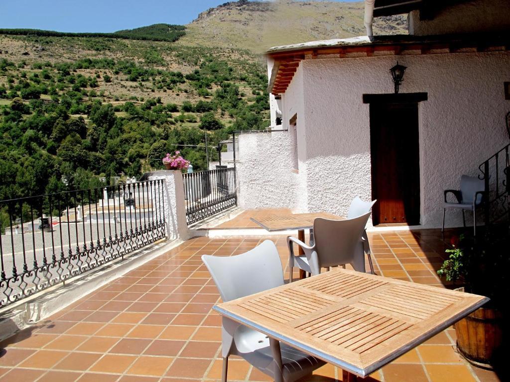 Hotel La Fragua I Trevélez Екстериор снимка