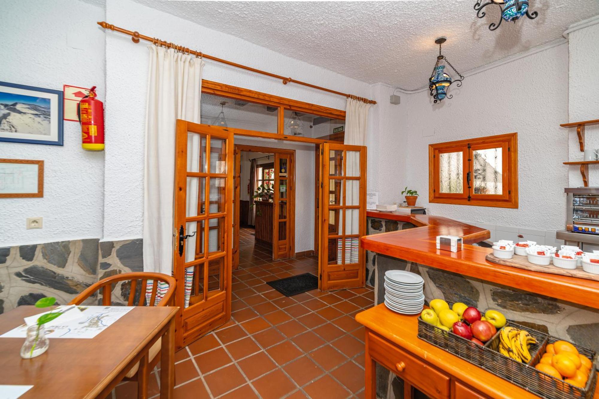 Hotel La Fragua I Trevélez Екстериор снимка