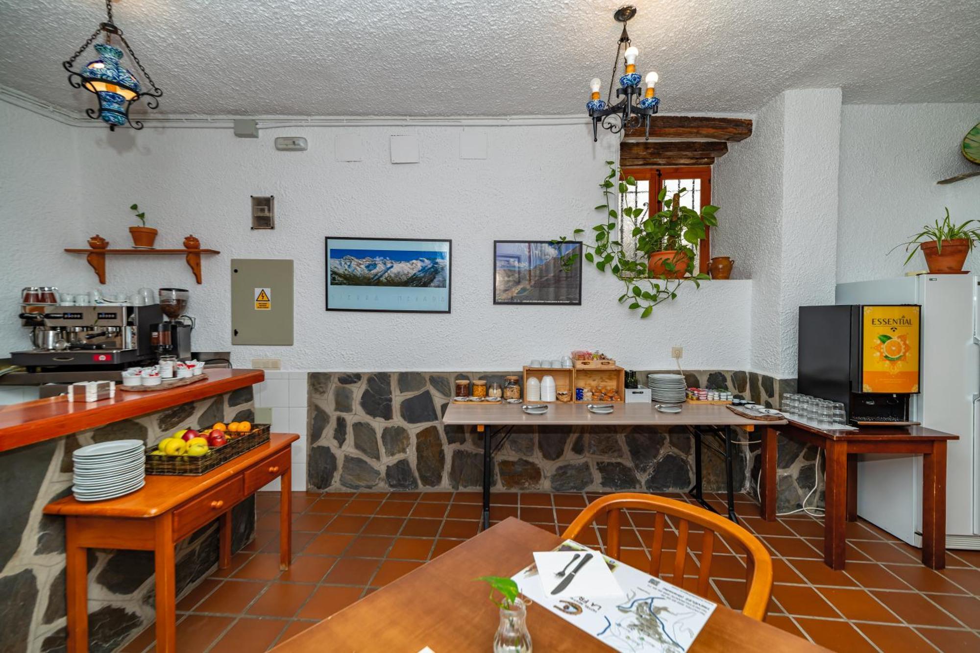 Hotel La Fragua I Trevélez Екстериор снимка